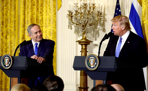 Trump netrvá na vzniku státu Palestina