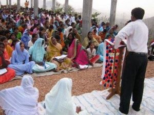 Radikální hinduisté napadli protestantskou skupinu věřících